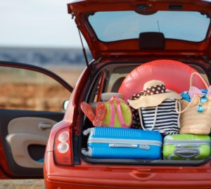 Ferragosto 2026, italiani in viaggio. Ma è un'estate in debito