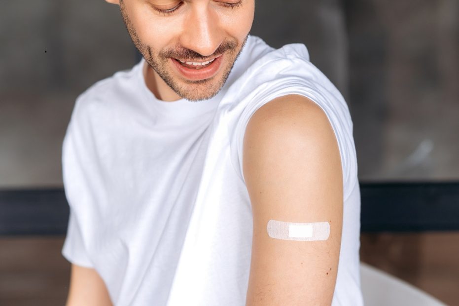 Vaccini: dal 3 giugno le somministrazioni ai ragazzi