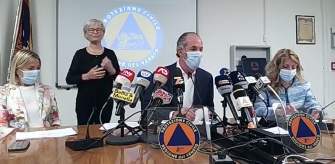 Scuole-sentinella: dal Veneto all'Italia. Tamponi salivare per gli studenti