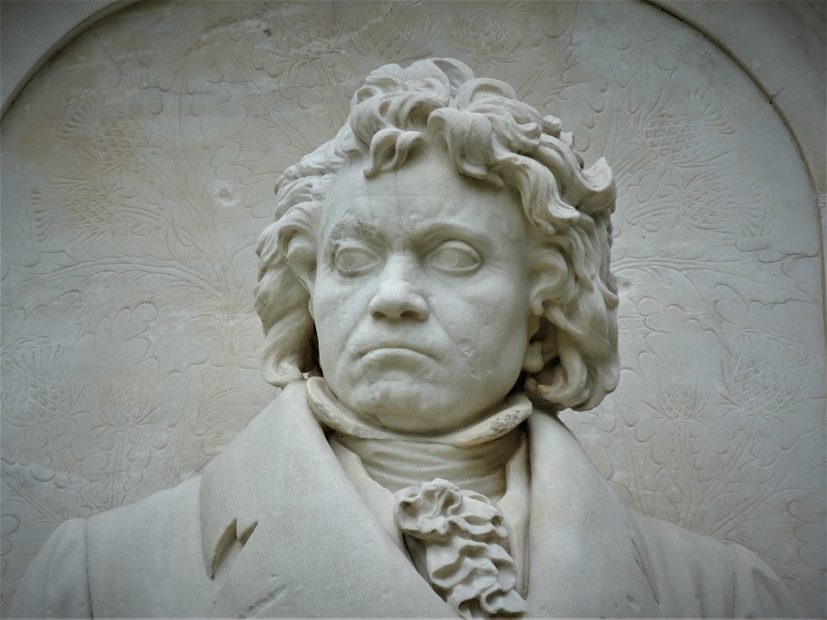 Tutta "colpa" di Dante, Beethoven e Cristoforo Colombo. Questione di politically correct