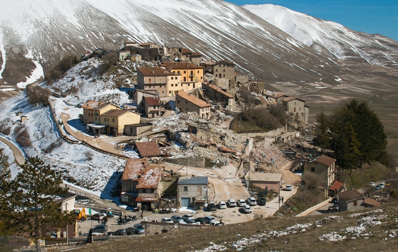 Marche: cinque anni dopo, un nuovo forte terremoto