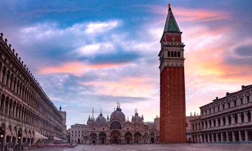 Venezia: il mare restituisce i mattoni del campanile di San Marco.