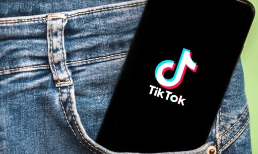 TikTok solo un'ora al giorno per i minorenni