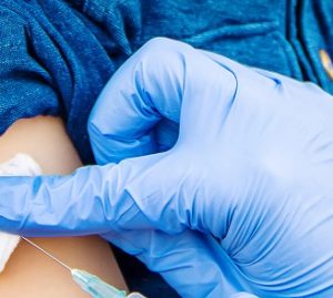 Vaccini Covid, Aifa:  0,2 morti ogni milione di dosi
