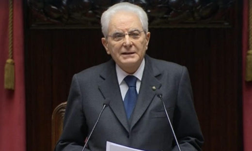 Mattarella ha giurato: dignità e responsabilità comune