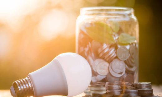 Caro energia: gruppi d'acquisto per risparmiare fino a 250 euro all'anno sulle bollette
