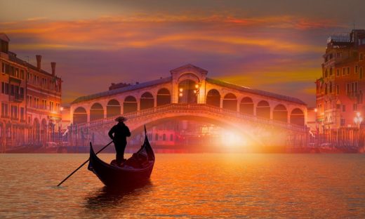 Venezia. La gondola è sempre più donna