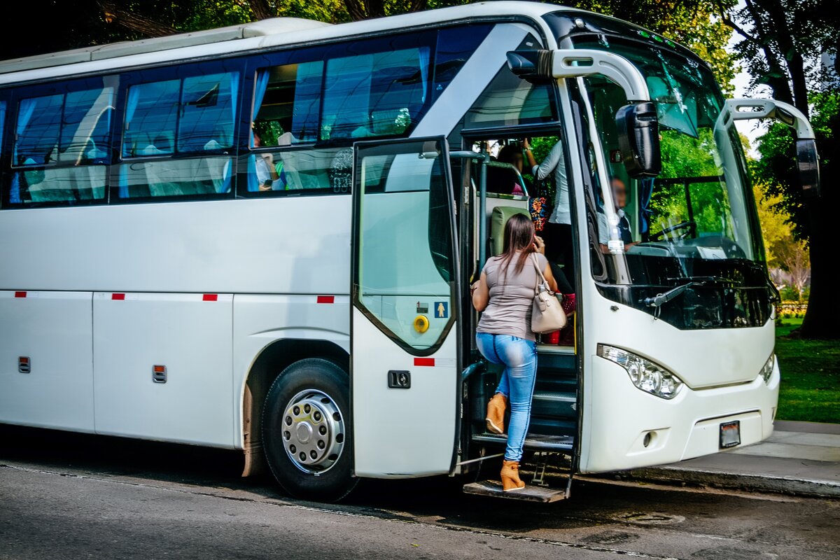 “41 Bus”: il trasporto per i familiari dei carcerati a portata di app
