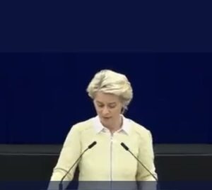 Europa, von der Leyen: stop al petrolio russo entro 6 mesi