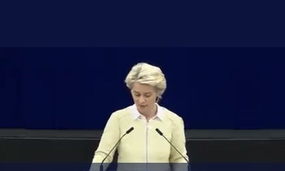 Europa, von der Leyen: stop al petrolio russo entro 6 mesi