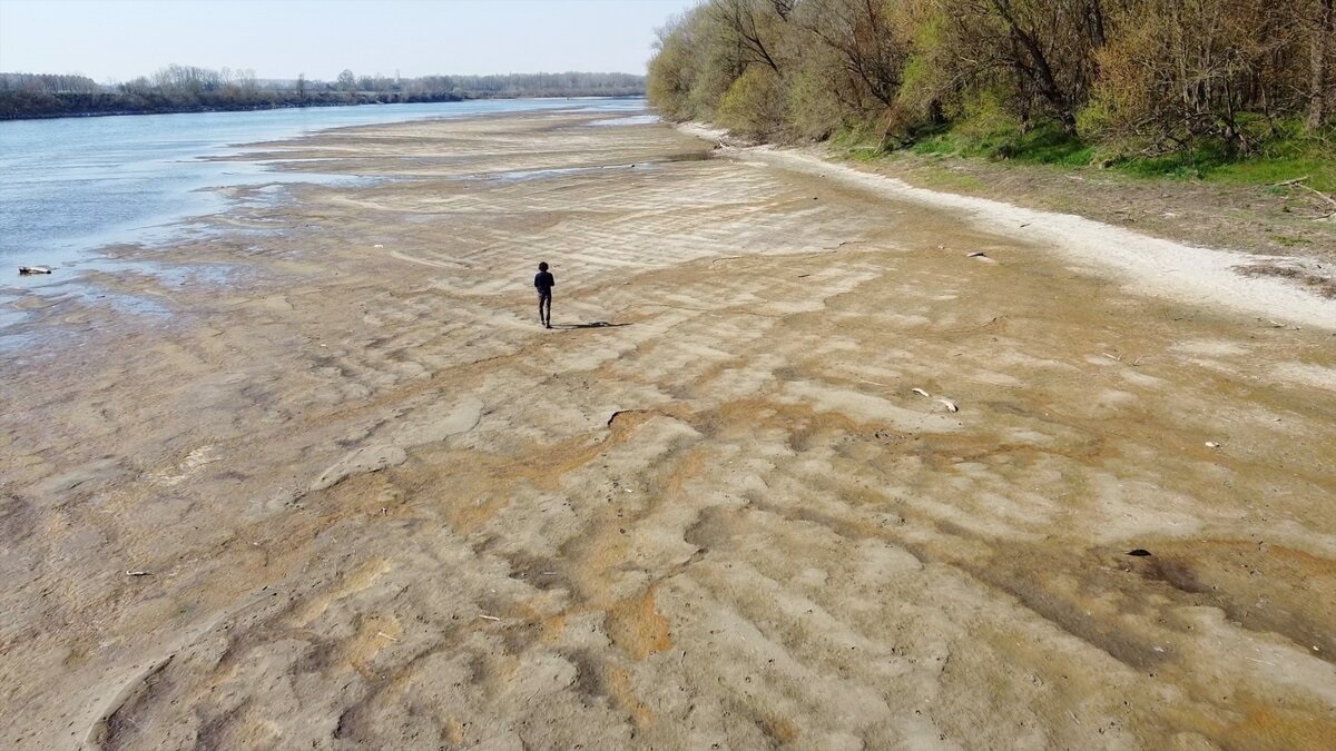 Allarme siccità: quota record di avanzamento del mare nel delta del Po