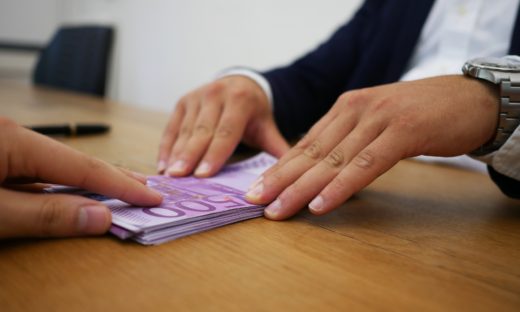 Banche: più di 4 milioni di italiani senza uno sportello a disposizione