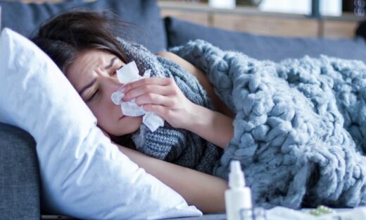Estate con il Covid: in tanti a letto con i sintomi