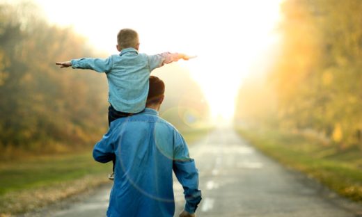 Polmone dal padre al figlio: primo trapianto da vivente in Italia