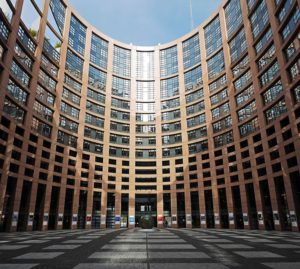 Ai Act: dall'UE la prima legge per proteggere i diritti fondamentali