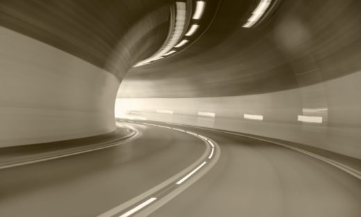 Autostrade: arrivano le luci a led “intelligenti” in 450 gallerie