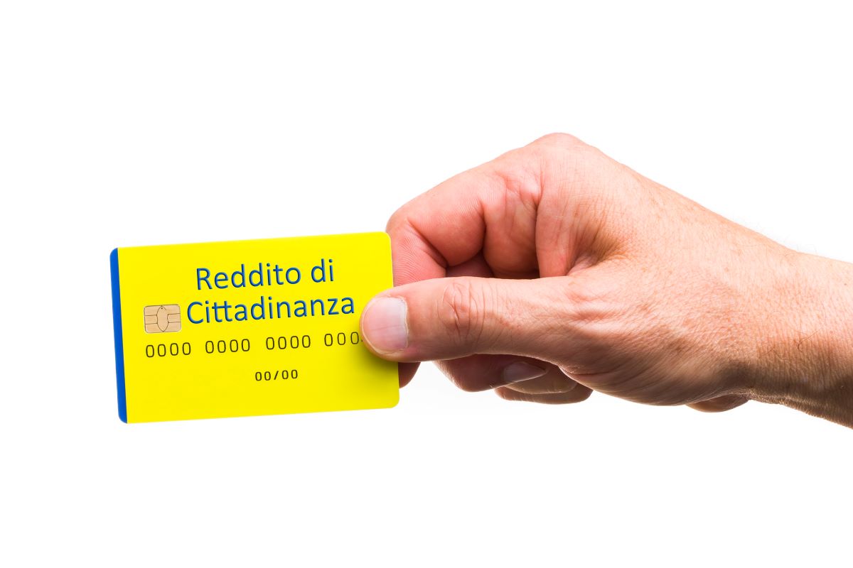 Da settembre, addio reddito di cittadinanza. Arriverà Mia