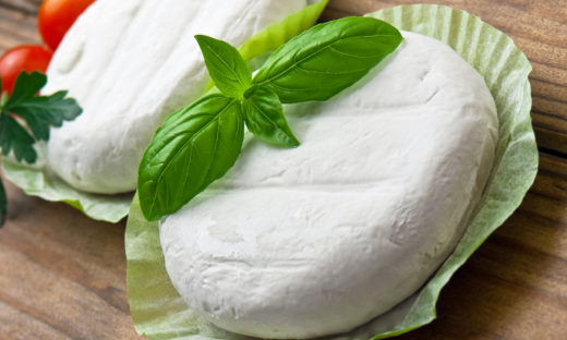 Rischio salmonella: alcuni formaggi ritirati dai supermercati