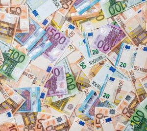 Nuovi euro: i cittadini potranno scegliere le future banconote