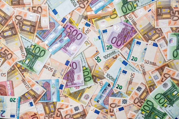 Nuovi euro: i cittadini potranno scegliere le future banconote