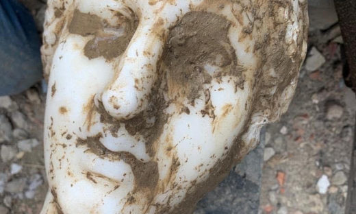 Roma: riaffiora una testa a Piazza Augusto durante i lavori