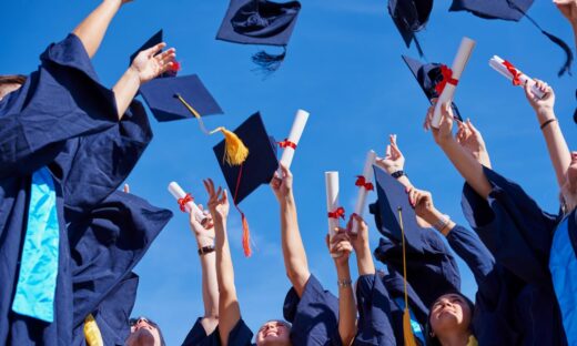Dall’Ue la proposta di laurea europea