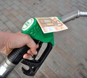 Carburanti alle stelle: il Garante convoca la Commissione di allerta rapida