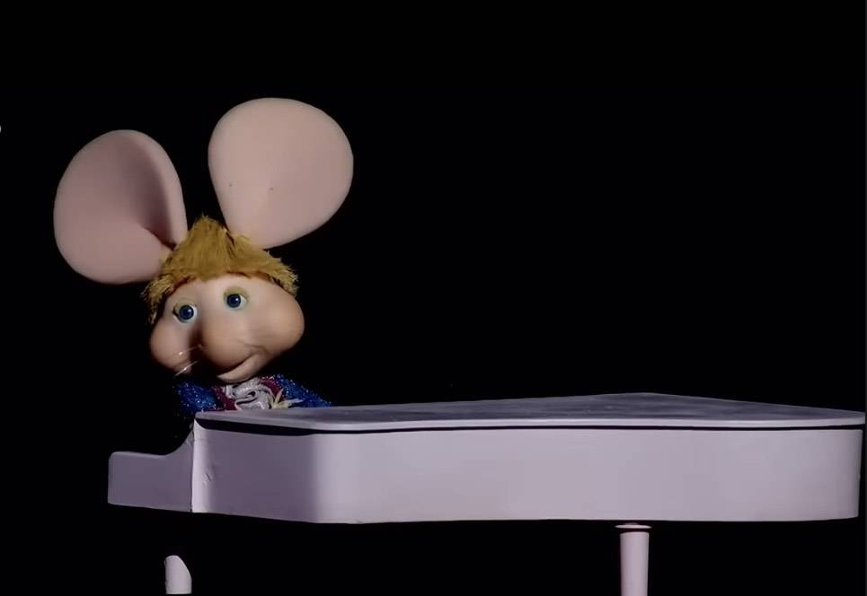 Eurovision 2025: l'Italia affida la sua voce a... Topo Gigio