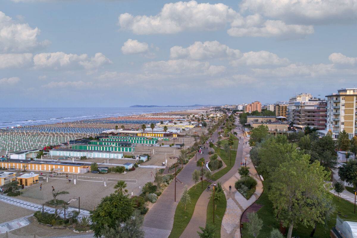 La nuova stagione di Rimini: 16 km di waterfront green tra mare, natura e sport