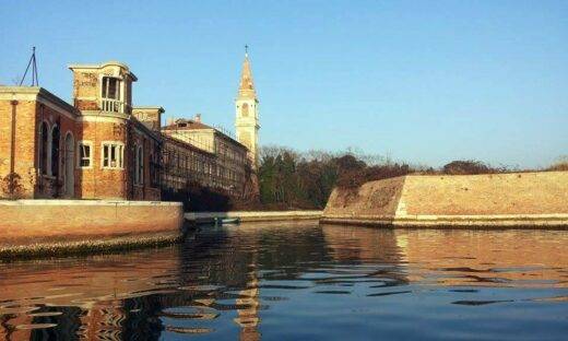 Poveglia rinasce verde: l’isola torna a vivere tra natura, memoria e comunità