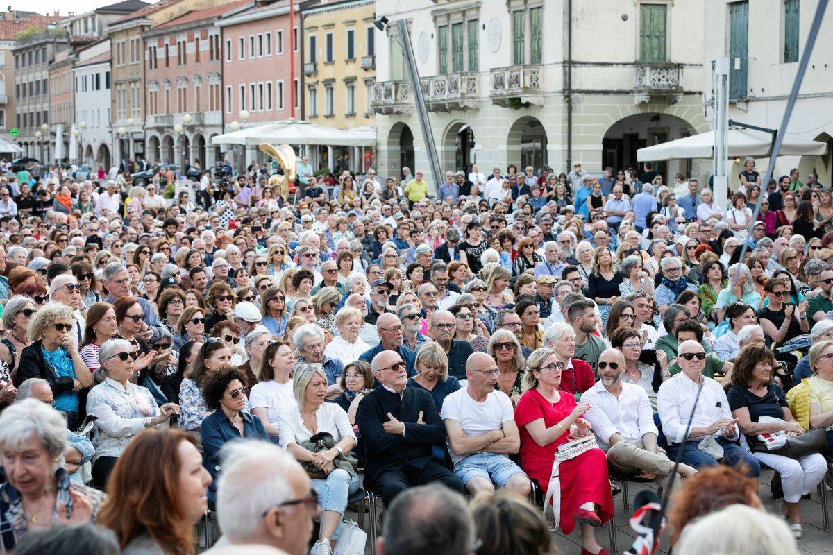 Sì, leggiamo ancora: a Mestre autori attesi come rockstar
