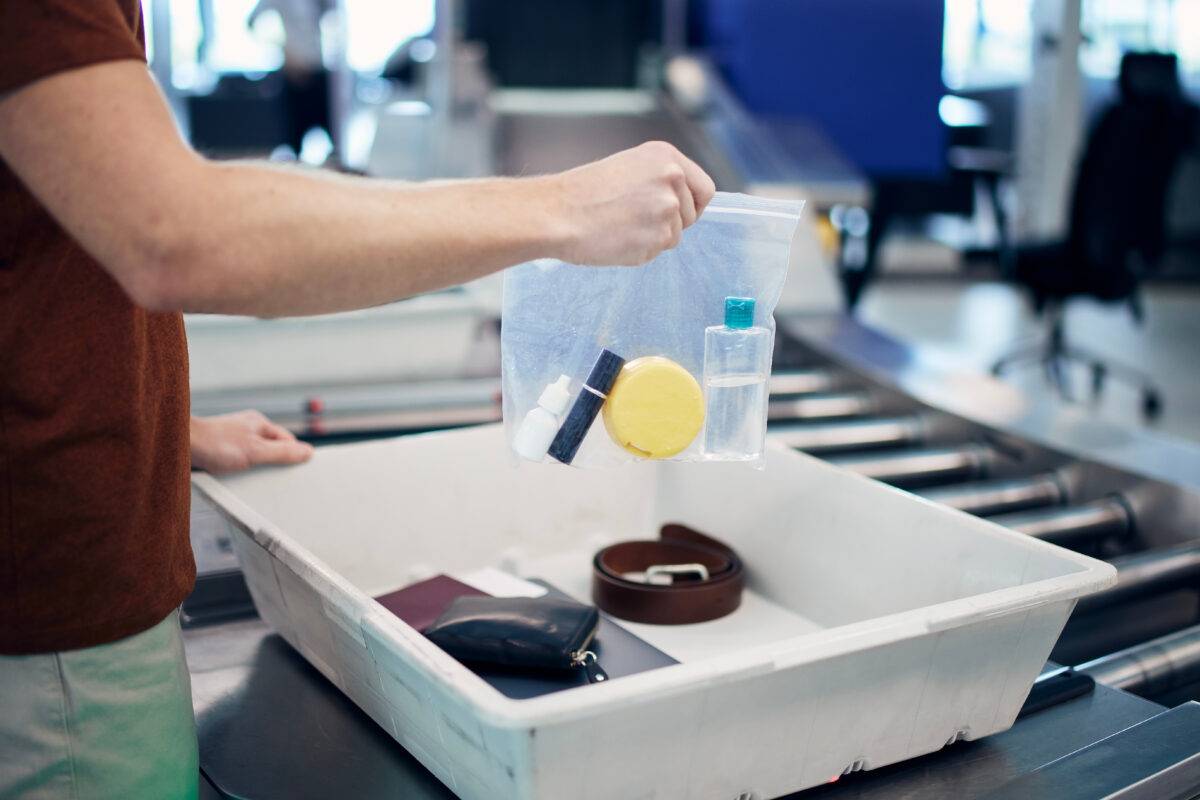 Liquidi nel bagaglio a mano: presto stop ai limiti