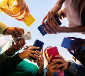 Minori e social: dal Veneto una spinta per lo stop