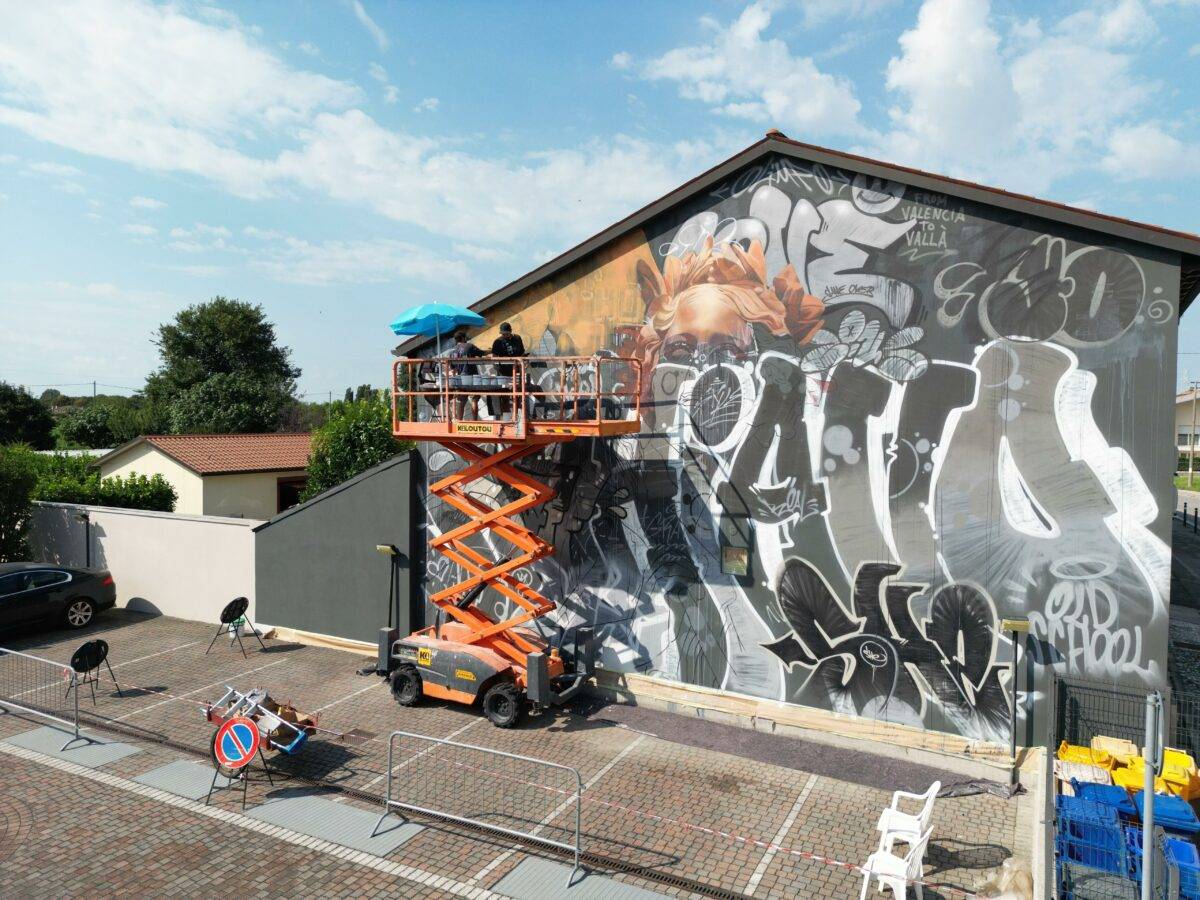 wallà