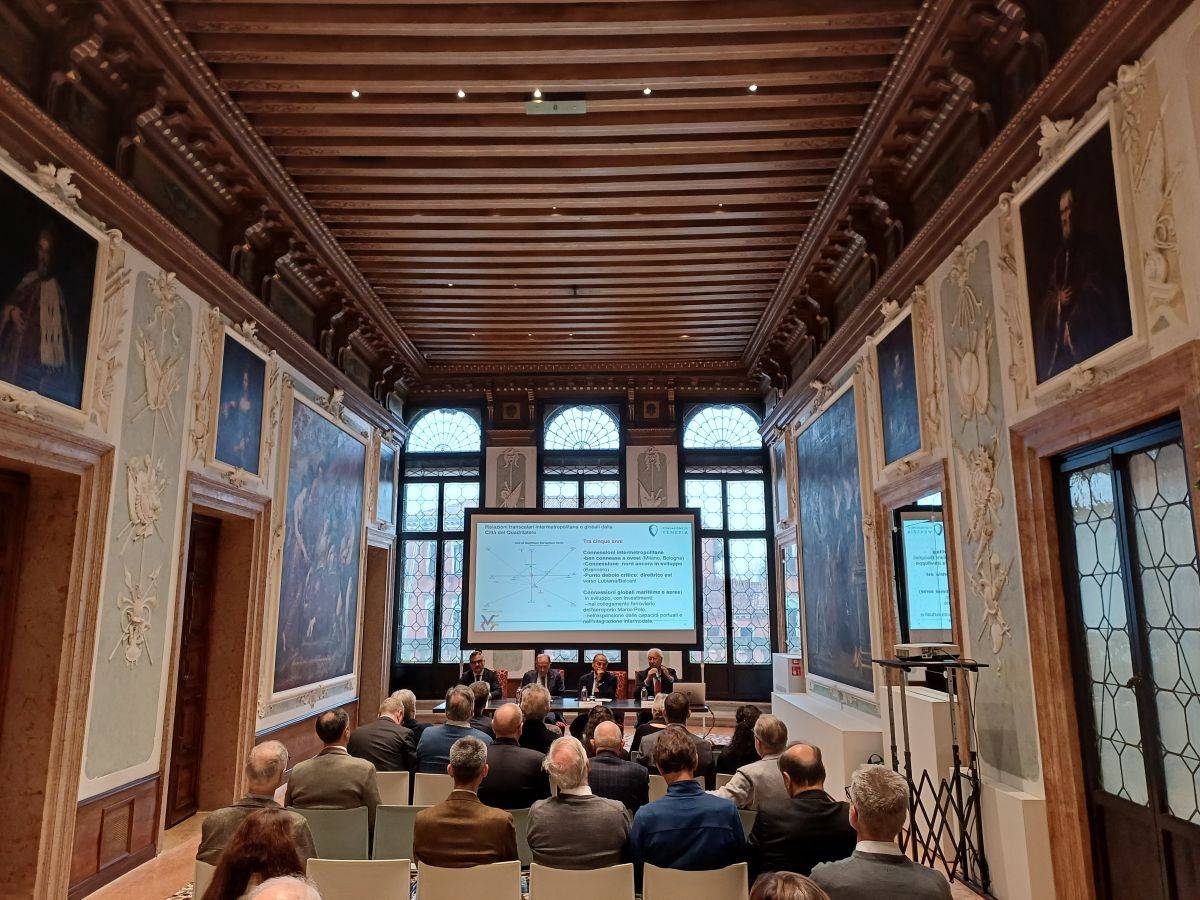 città quadrimetropolitana