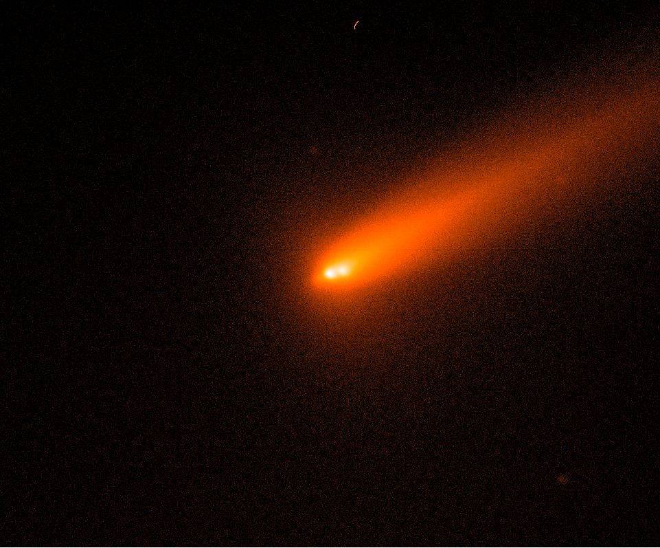 La “cometa dorata Atlas” si frantuma: l’immagine che lascia senza fiato