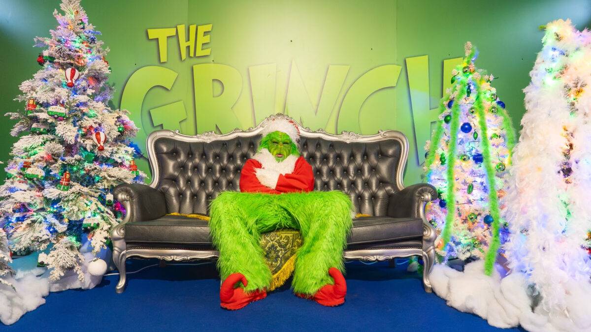 Grinch e Krampus invadono Caorle: il Natale più lungo d’Italia è sul mare
