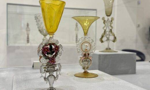 Murano presenta al mondo i gioielli del vetro veneziano dell'800