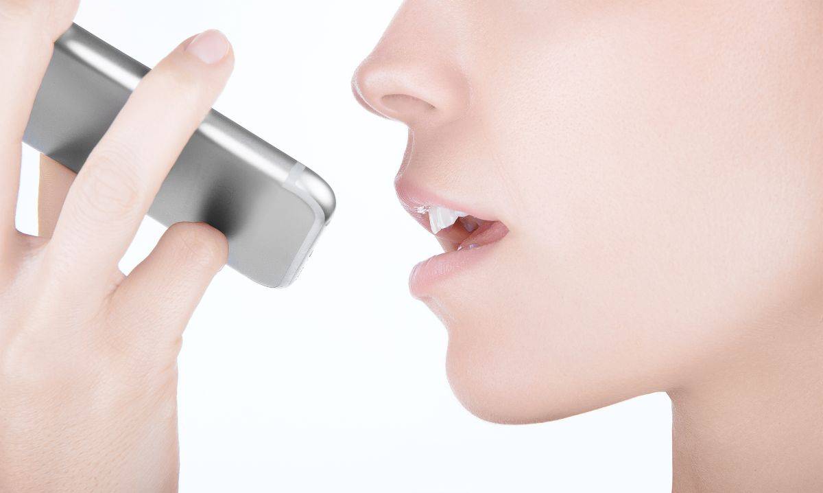 La tua voce su WhatsApp può tradire la depressione