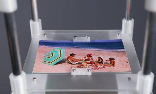 Anche la memoria diventa artificiale: l’Ai che ricava dalle foto il profumo del passato