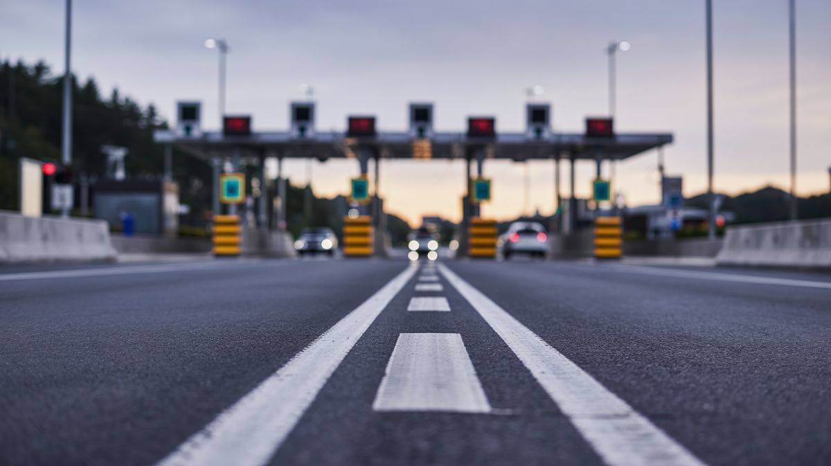 Quattordici sindaci per un casello