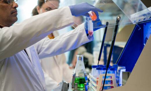 Il cervello invecchia? Arriva lo spray nasale per invertire la rotta