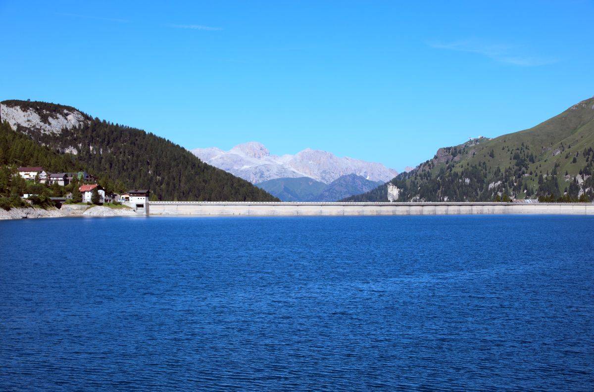 L’acqua delle Dolomiti vale milioni, il Veneto incassa e investe sulla sicurezza