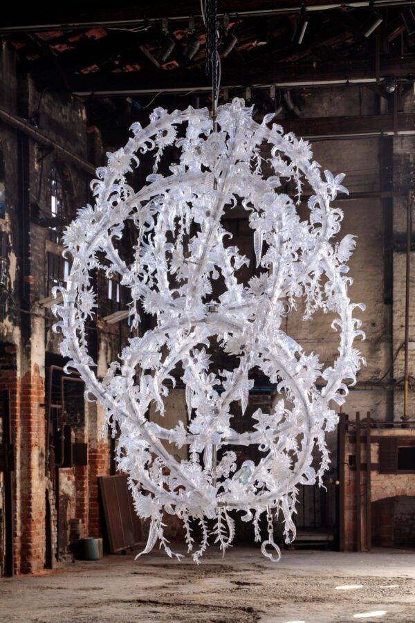 “Glasstress 2026”: il vetro contemporaneo svela le sue potenzialità espressive
