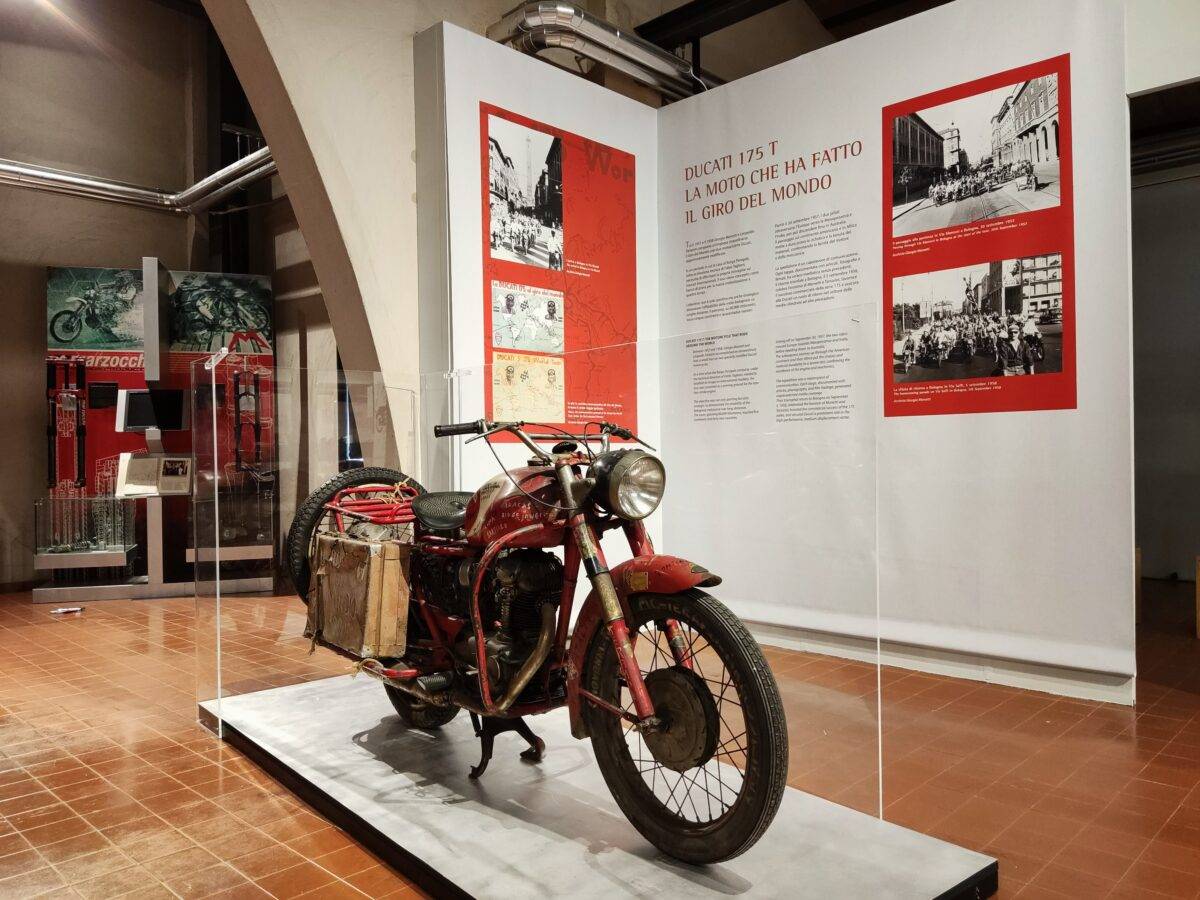 Giro del Mondo su 2 ruote: a Bologna rivive il mito della Ducati 175 T