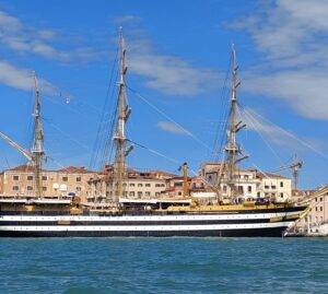 Amerigo Vespucci: la nave più bella del mondo in arrivo a Venezia